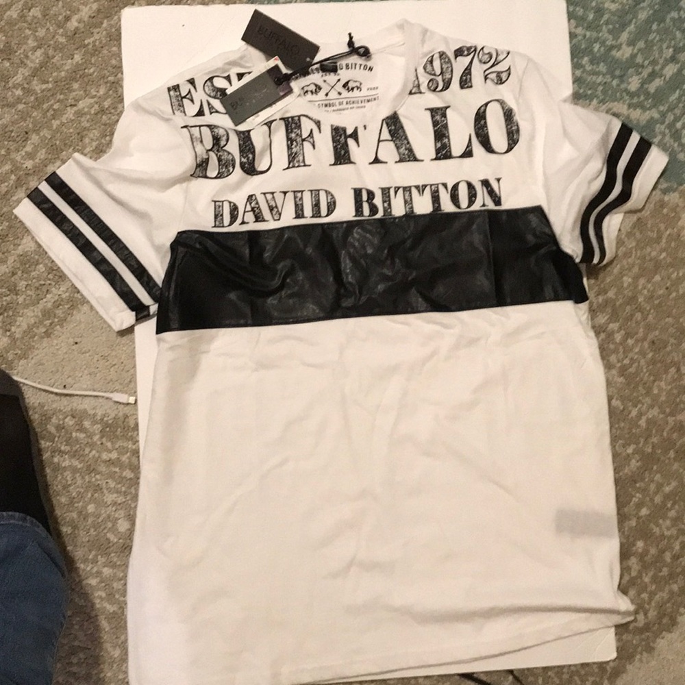 T shirt